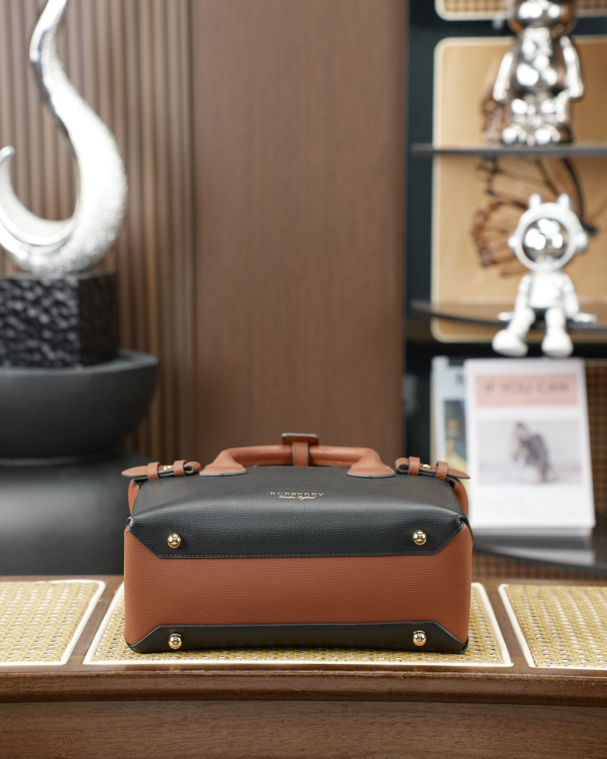 B1R76R20 Fashion leather bag