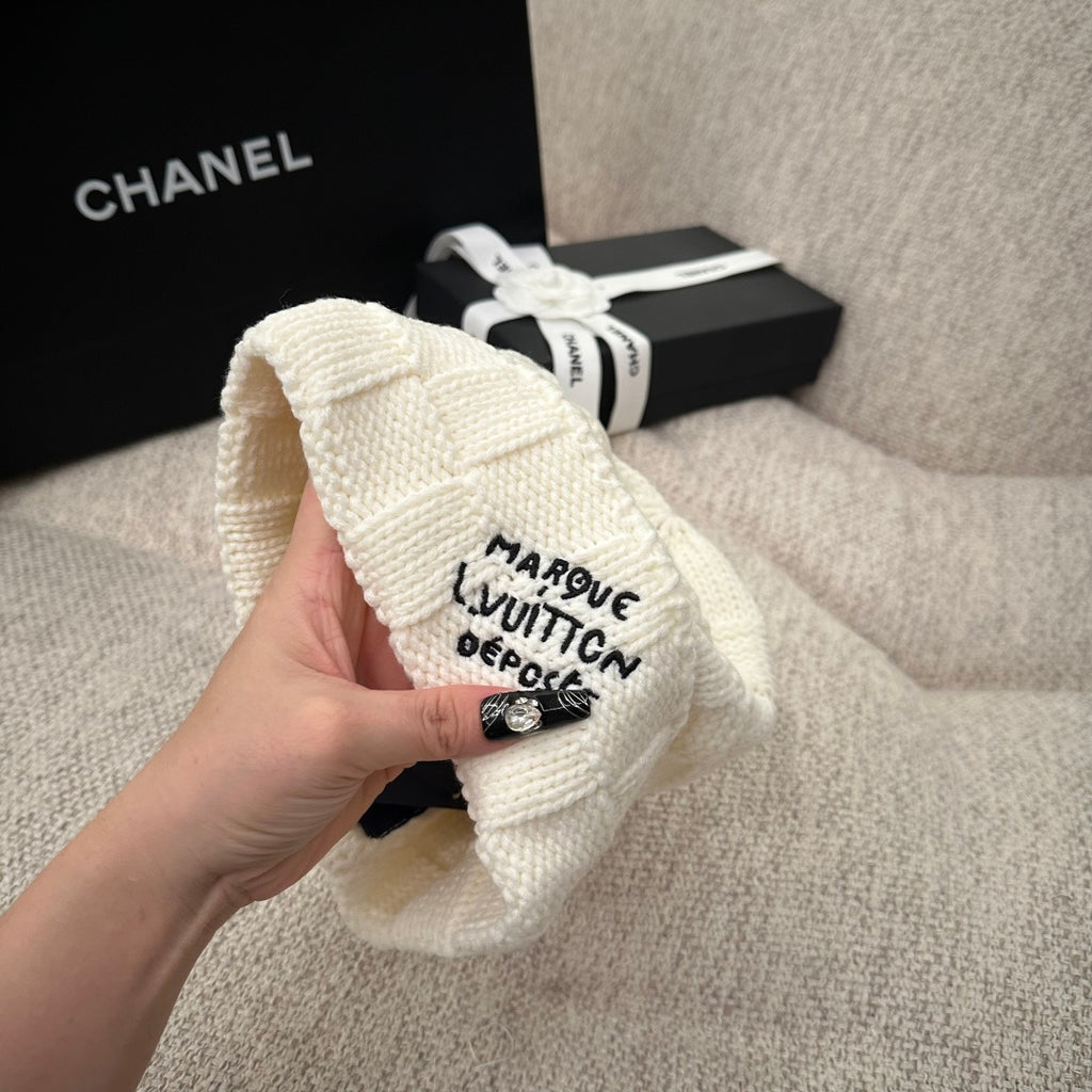 M1R86E9 Fashion hats