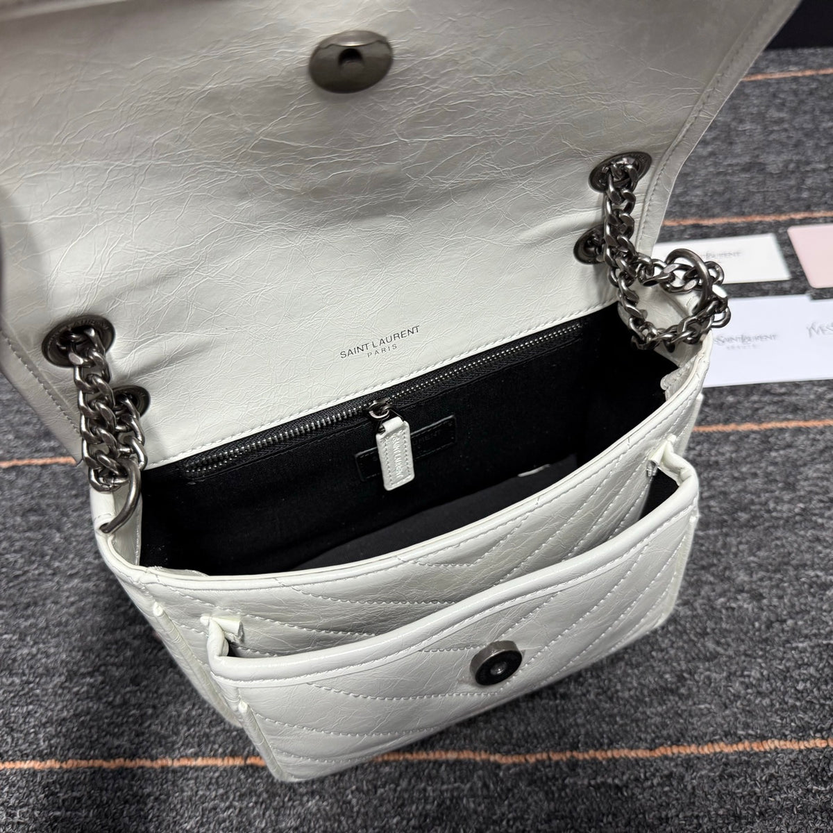 B1R76SL17 Popular leather bag