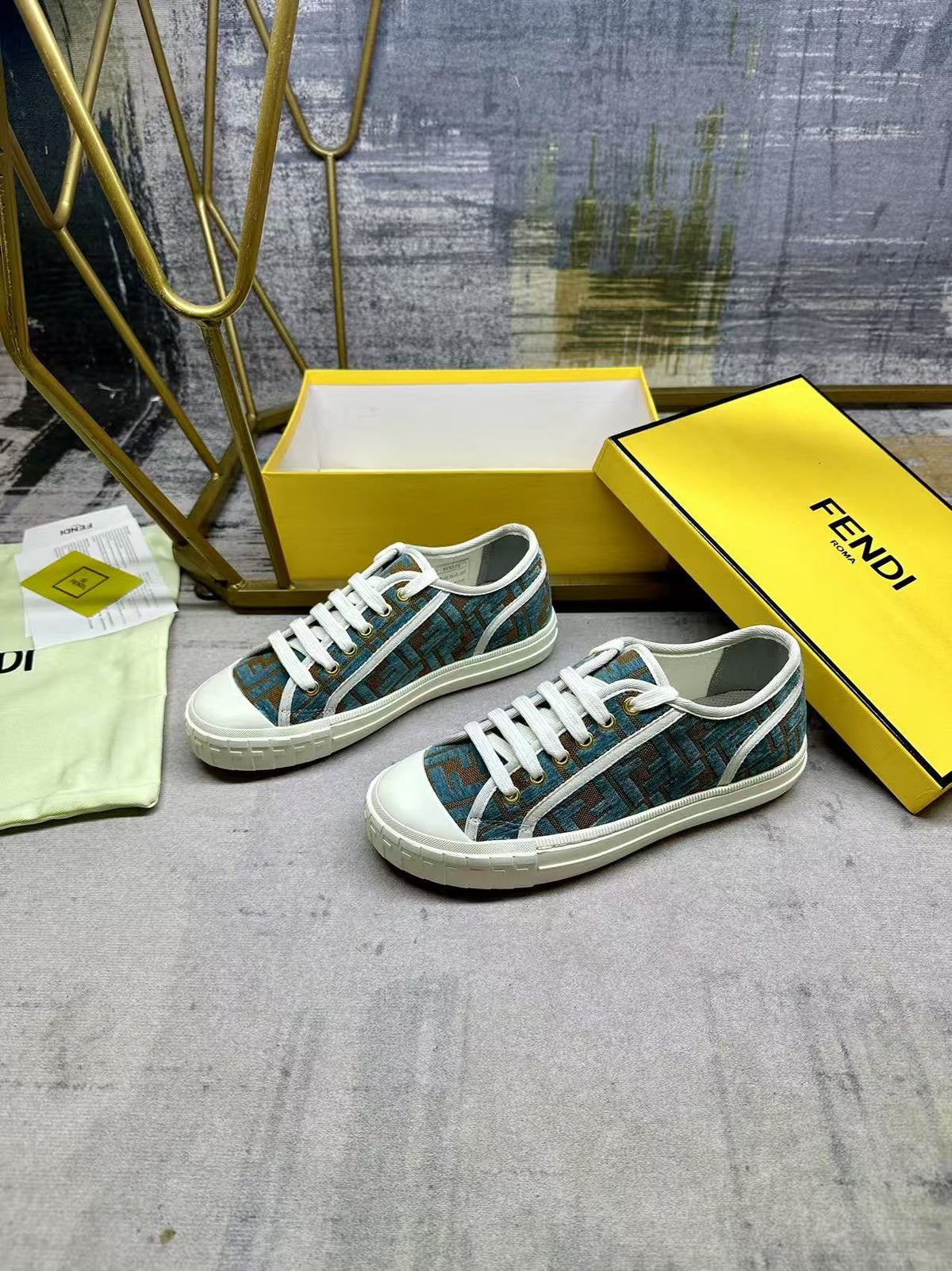 2105QF186Z Popular high-quality  shoes