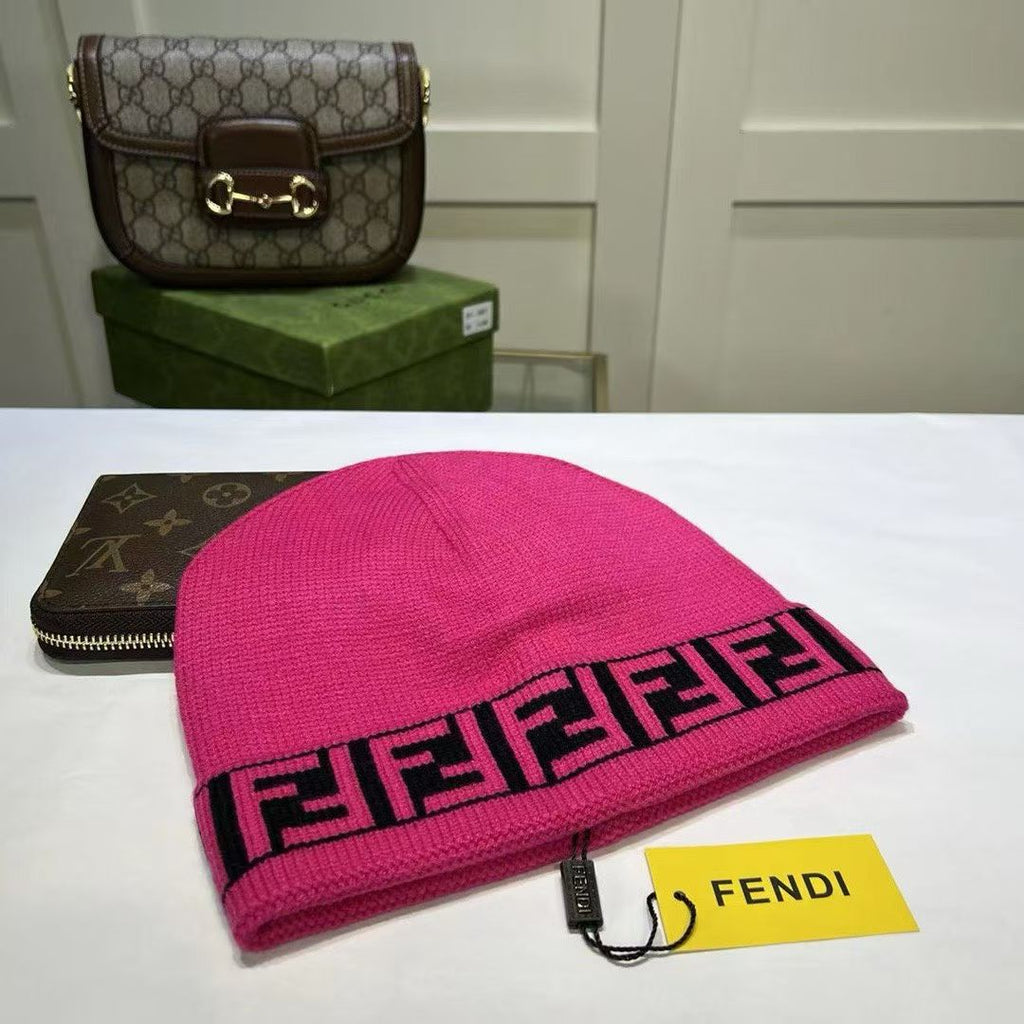 M1R86F44 Fashion hats