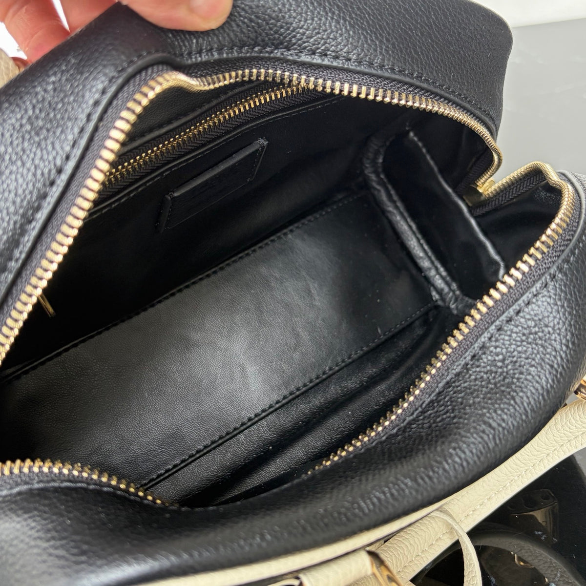 B1R66A12 Fashion leather bag