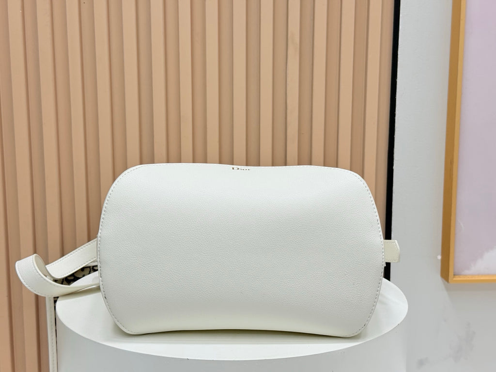 B1R76D45 Fashion leather bag