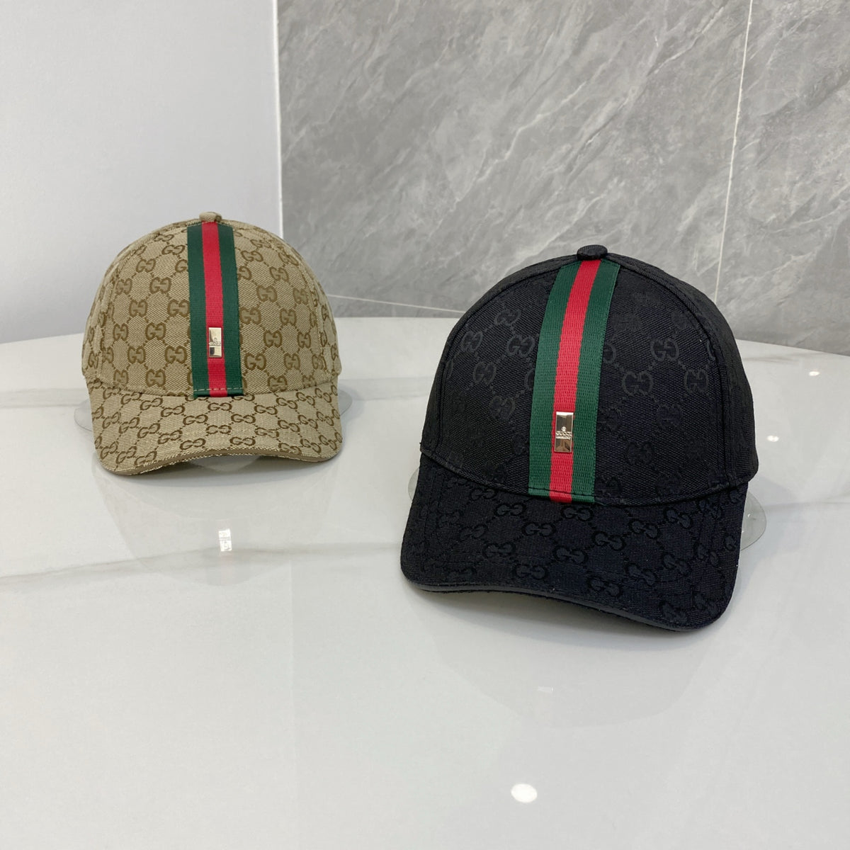 M1R86B104 Fashion hats