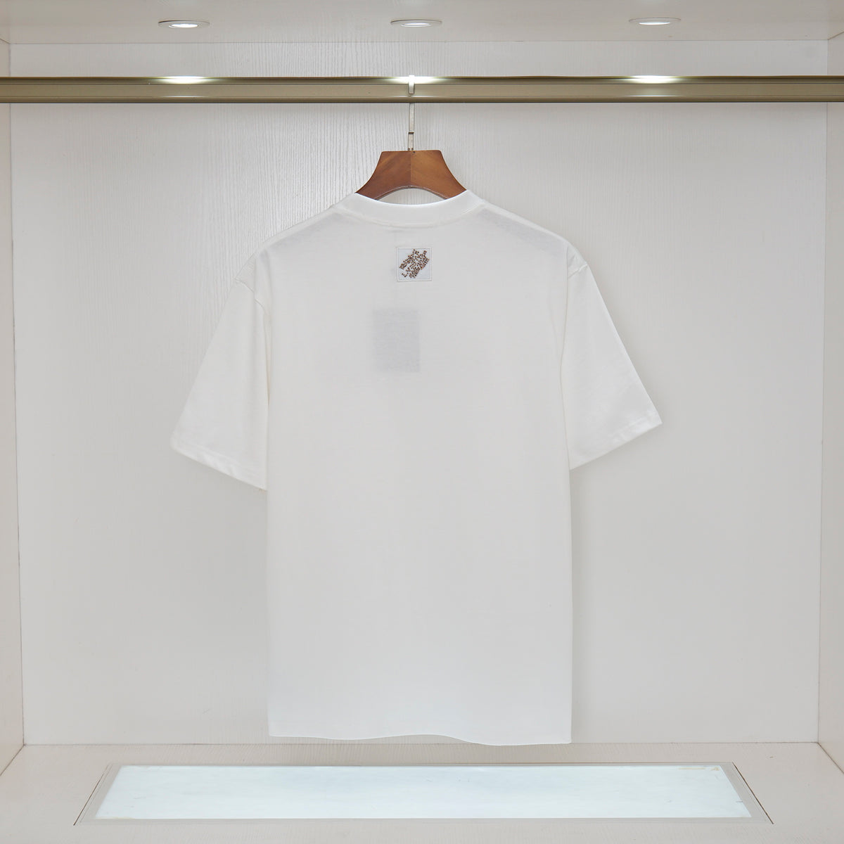 U1R76E24 Popular T-shirts