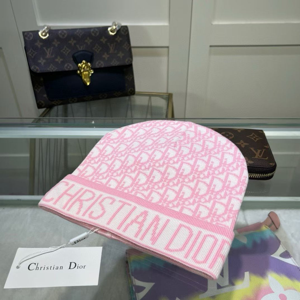 M1R86D83 Fashion hats