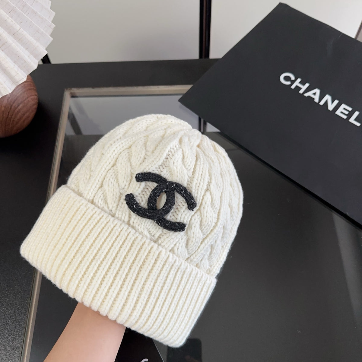 M1R86C23 Fashion hats