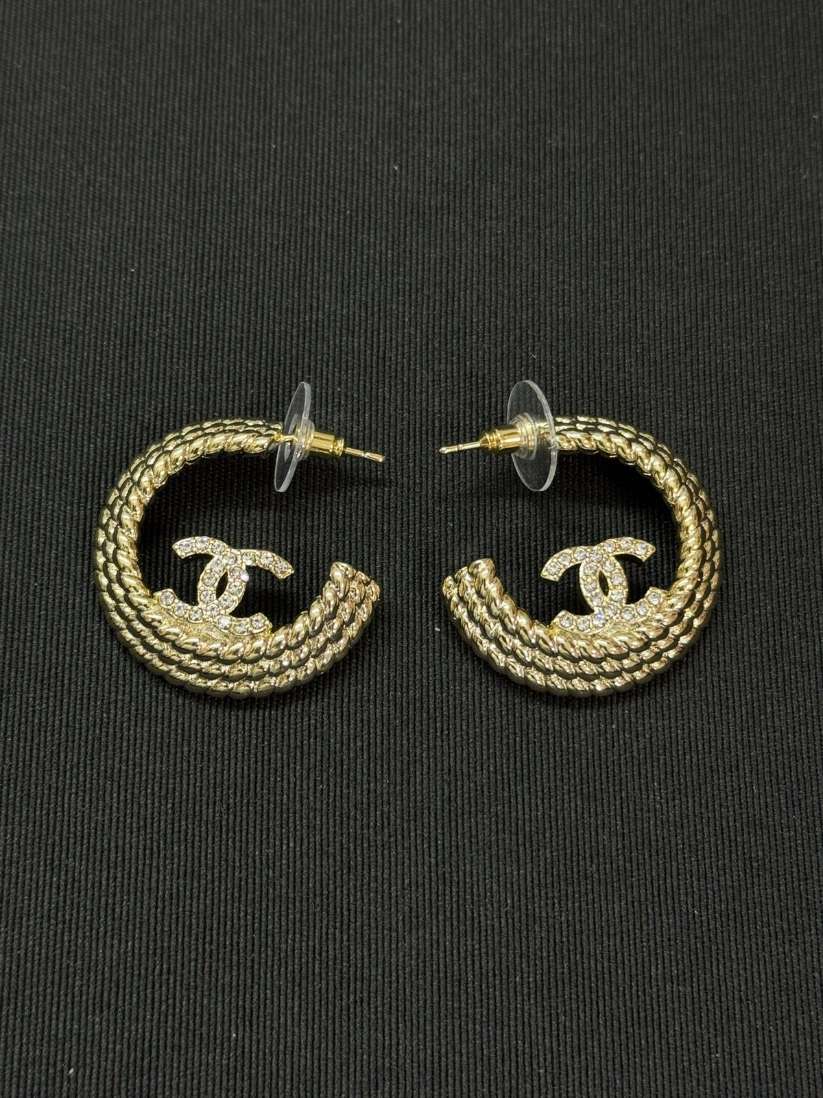 X1Z95C52E Popular Earrings