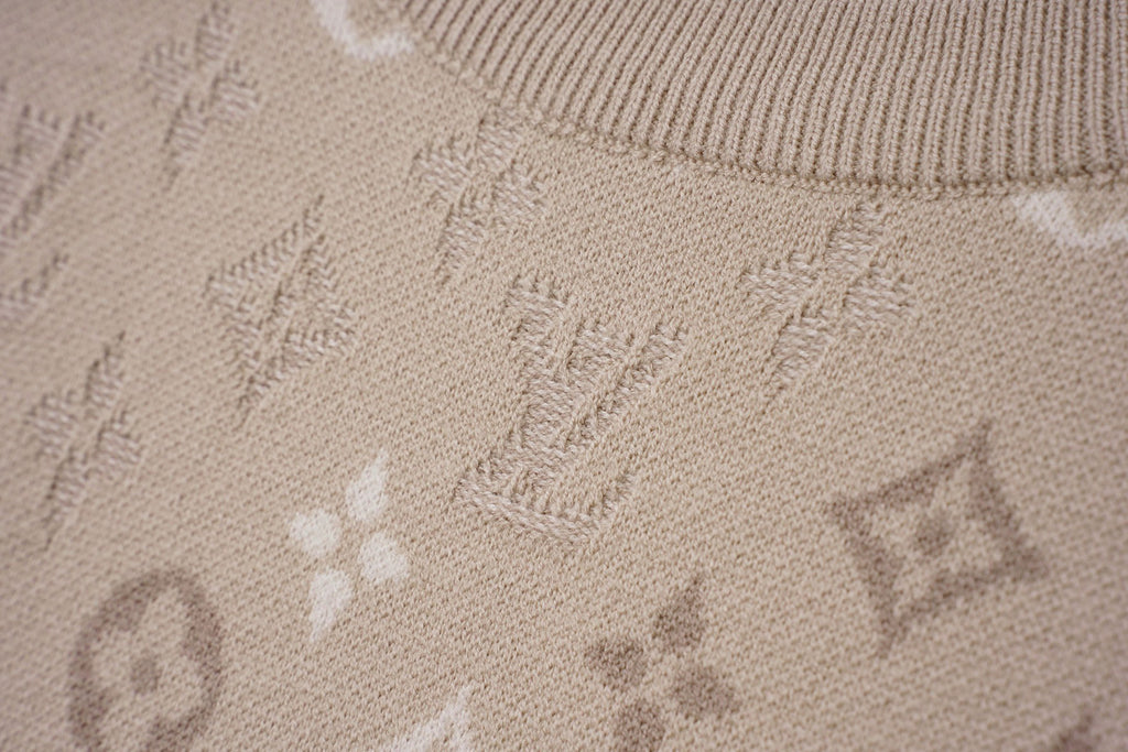 U1R106E11 Fashion Sweaters