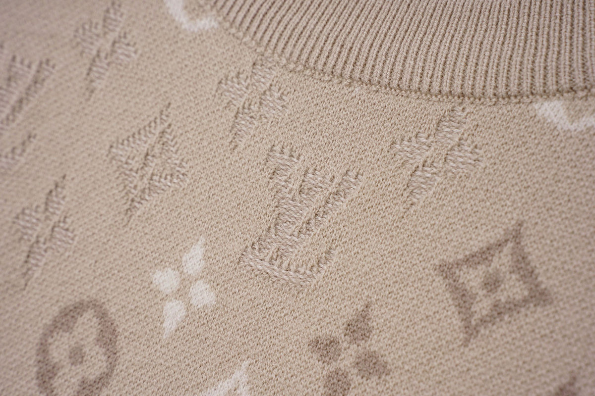U1R106E11 Fashion Sweaters