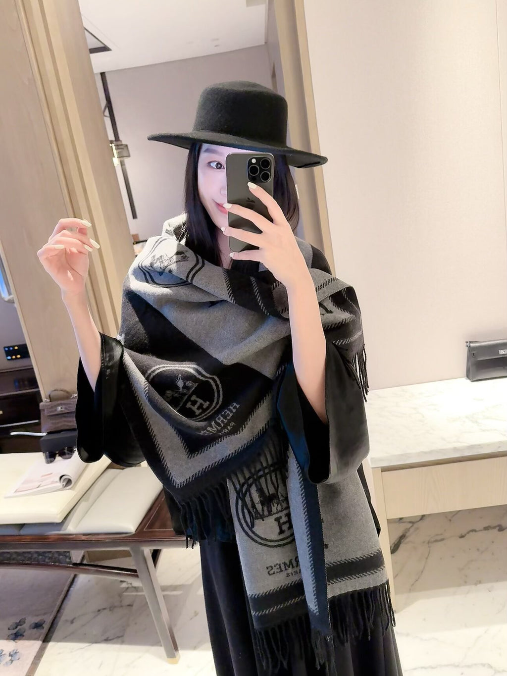W1R96H127 Popular Winter Scarves
