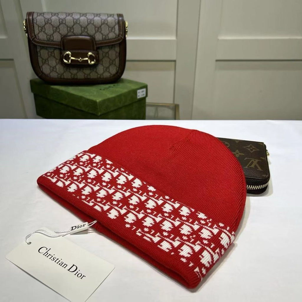 M1R86D37 Fashion hats