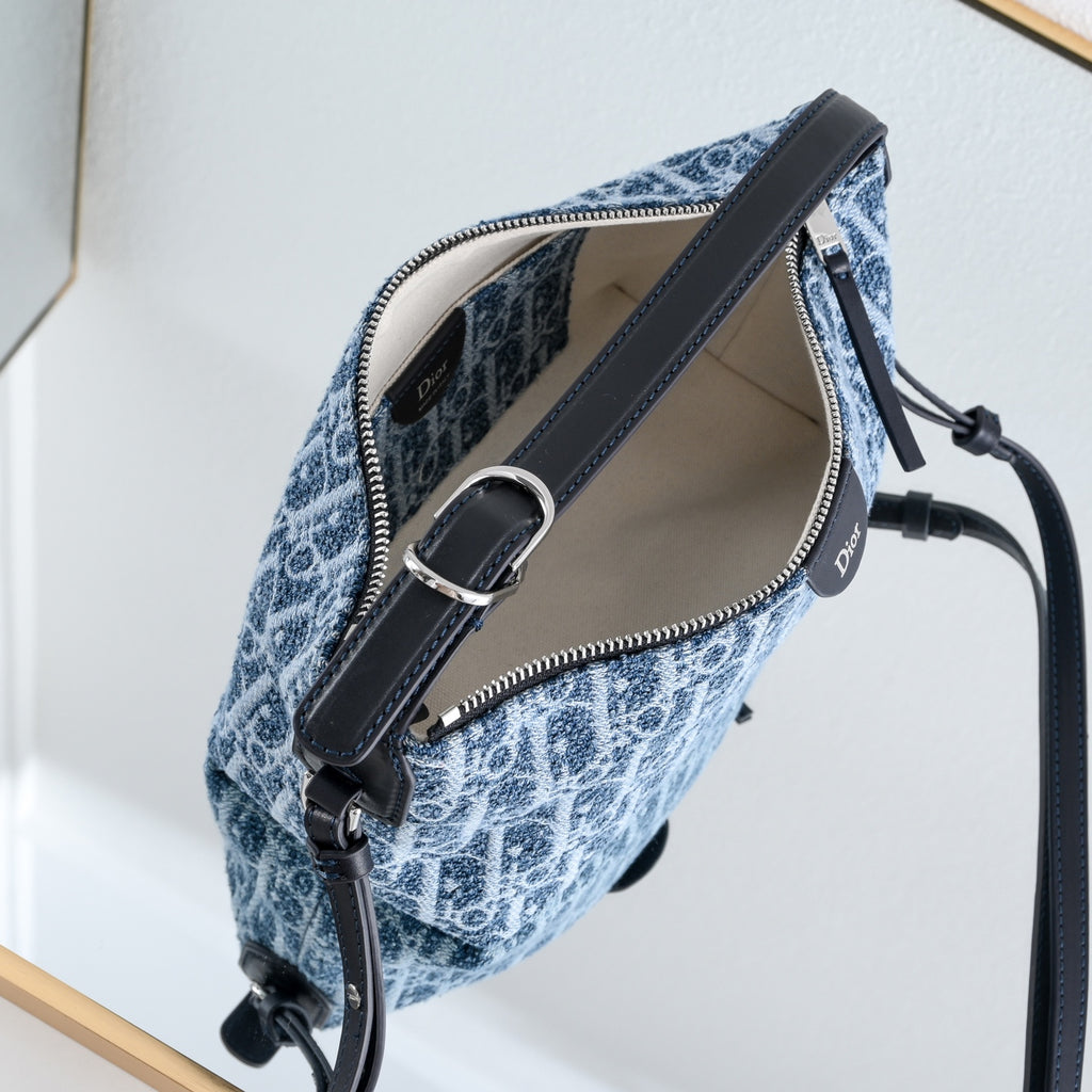 B1R76D44 Fashion bag
