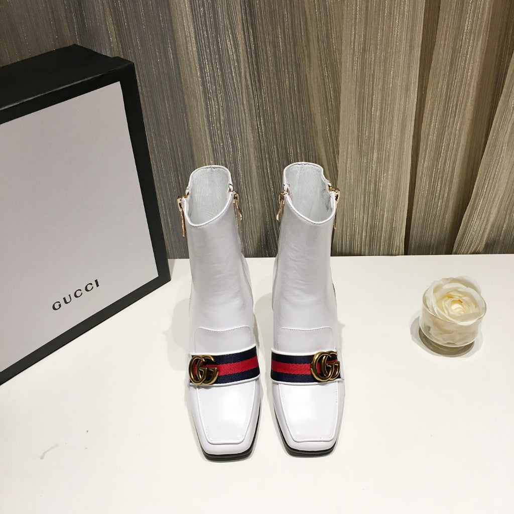 Z2P96B24 Fashion high-quality shoes