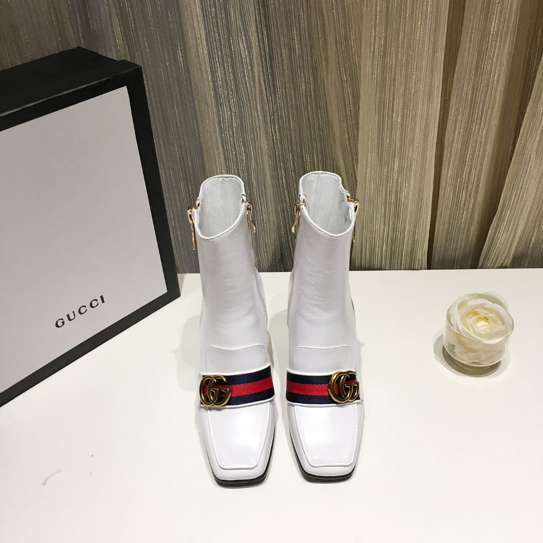 Z2P96B24 Fashion high-quality shoes
