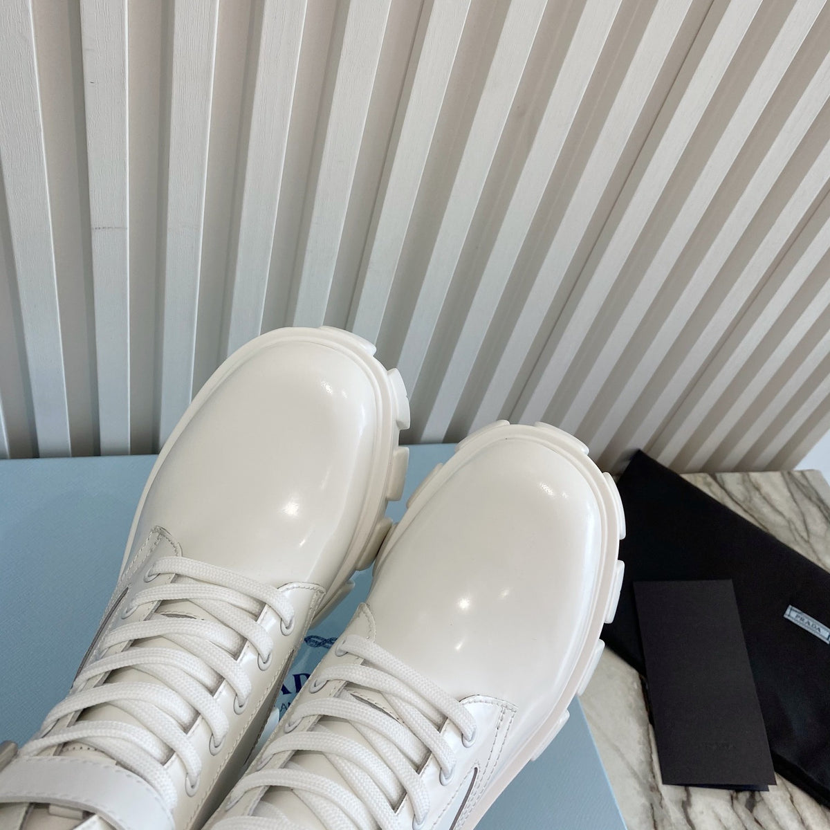 Z2P96P27 Popular high-quality leather shoes