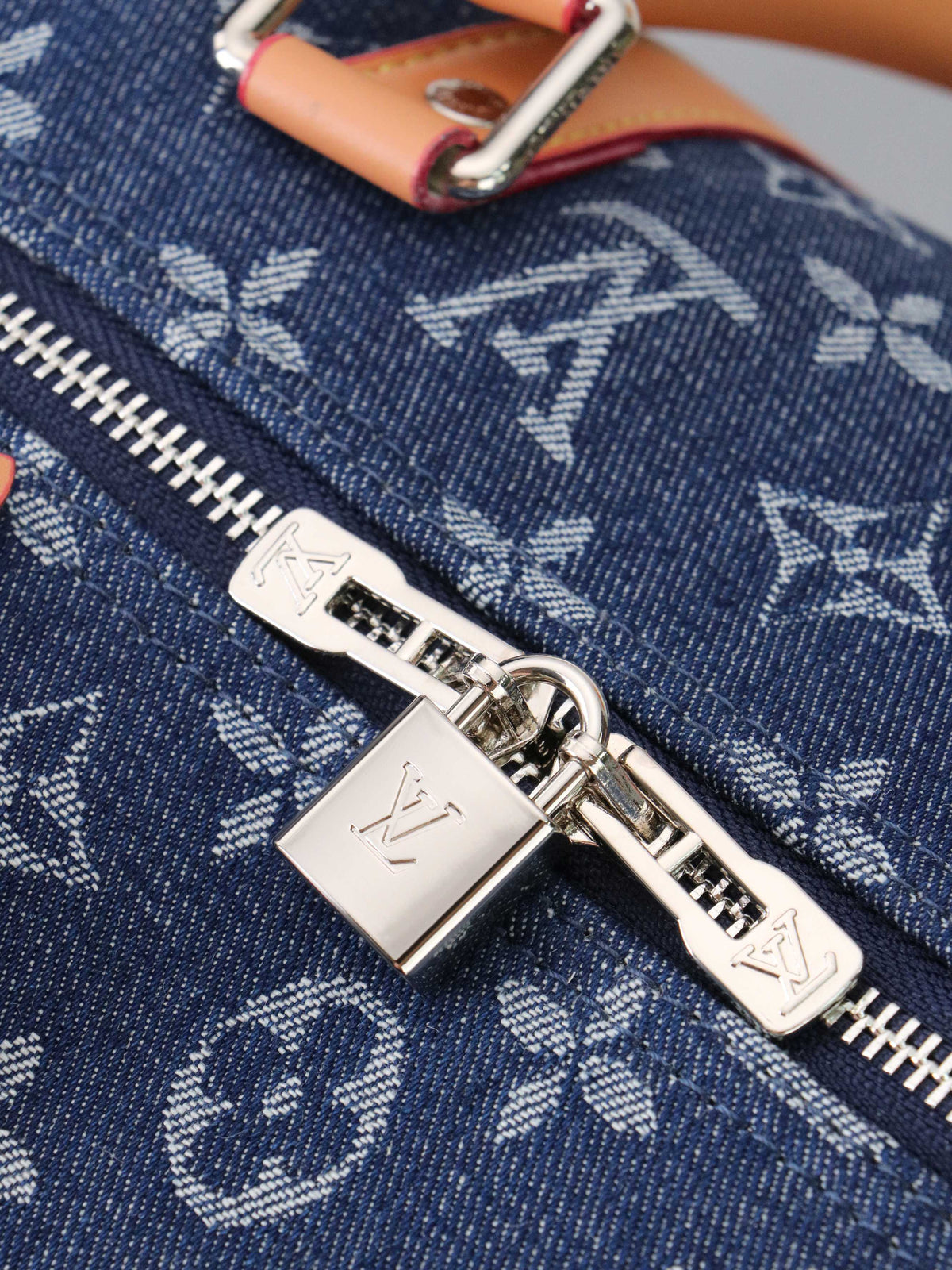 B1N66E6 Fashion Luggage bags