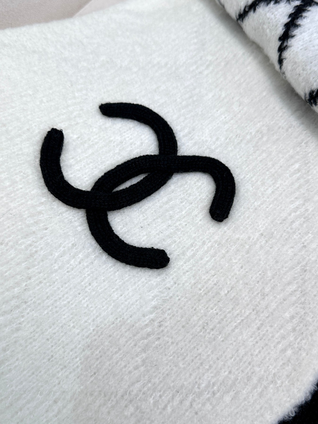 W1R96C13 Popular Winter Scarves
