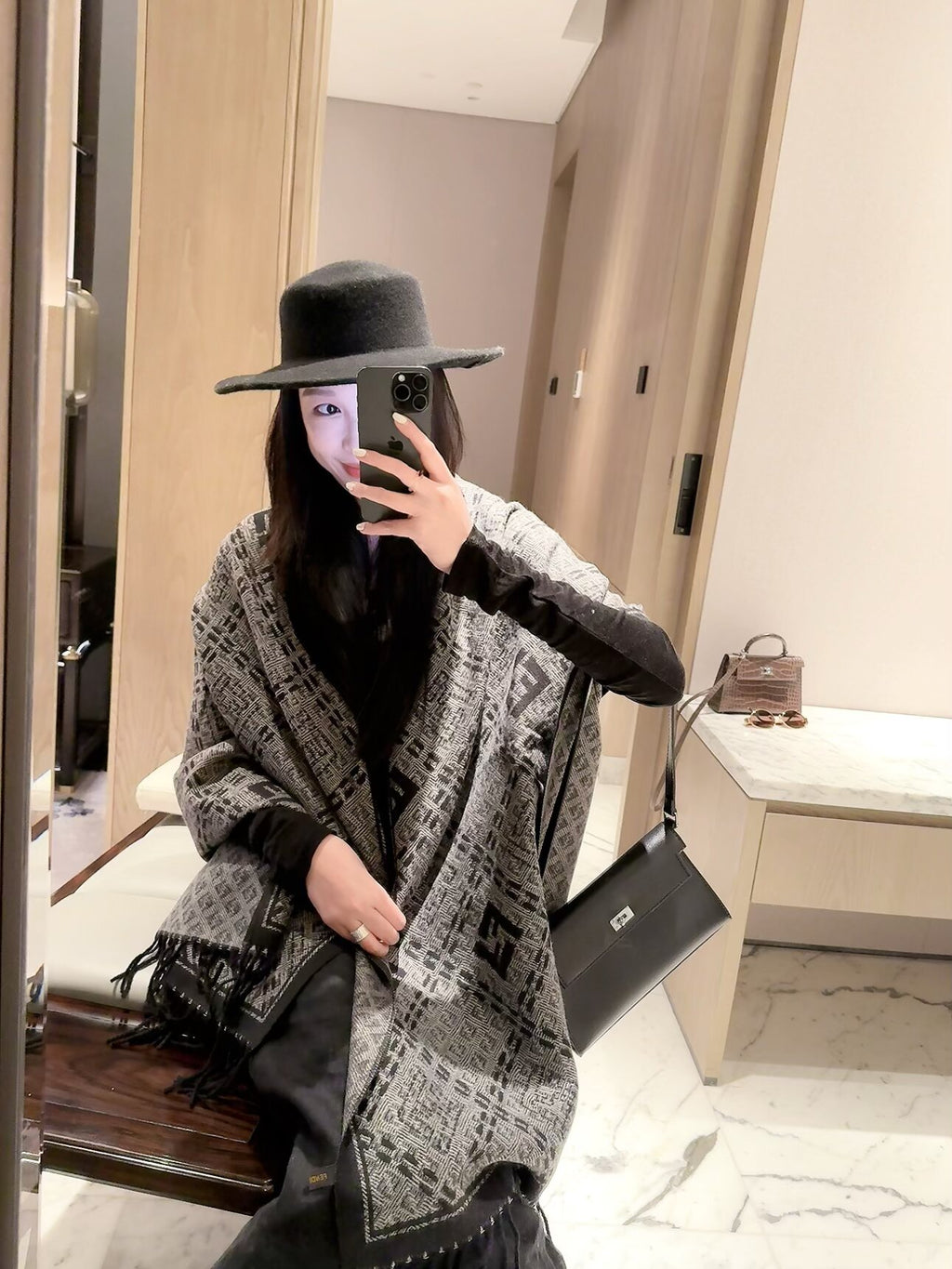 W1R86F118 Popular Winter Scarves