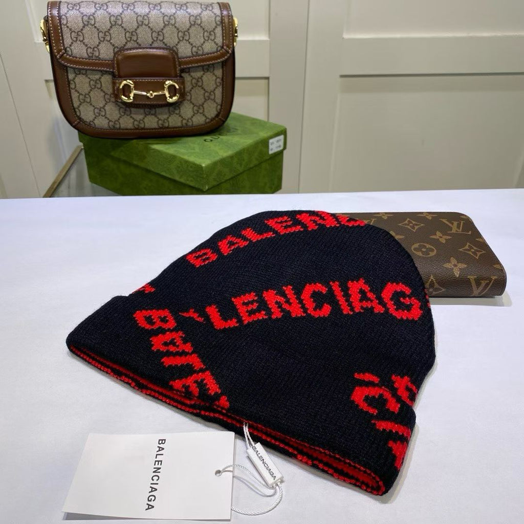 M1R86J97 Fashion hats