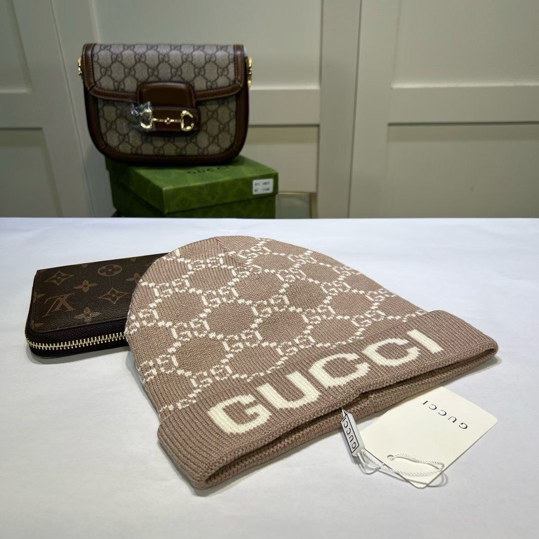M1R86B52 Fashion hats