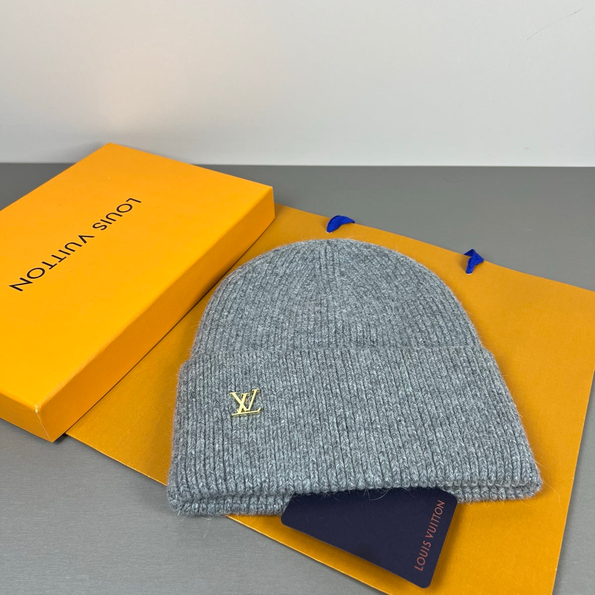 M1R96E32 Fashion hats