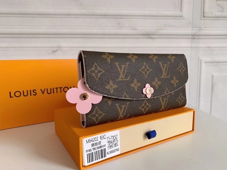 146PE55B Popular leather Wallets