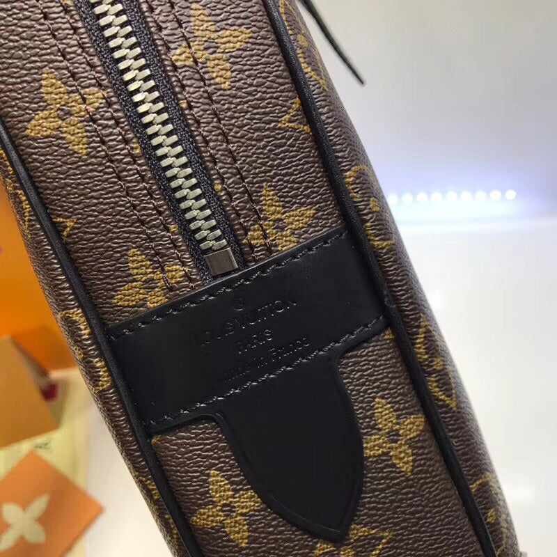B1N67E14 Fashion leather bag