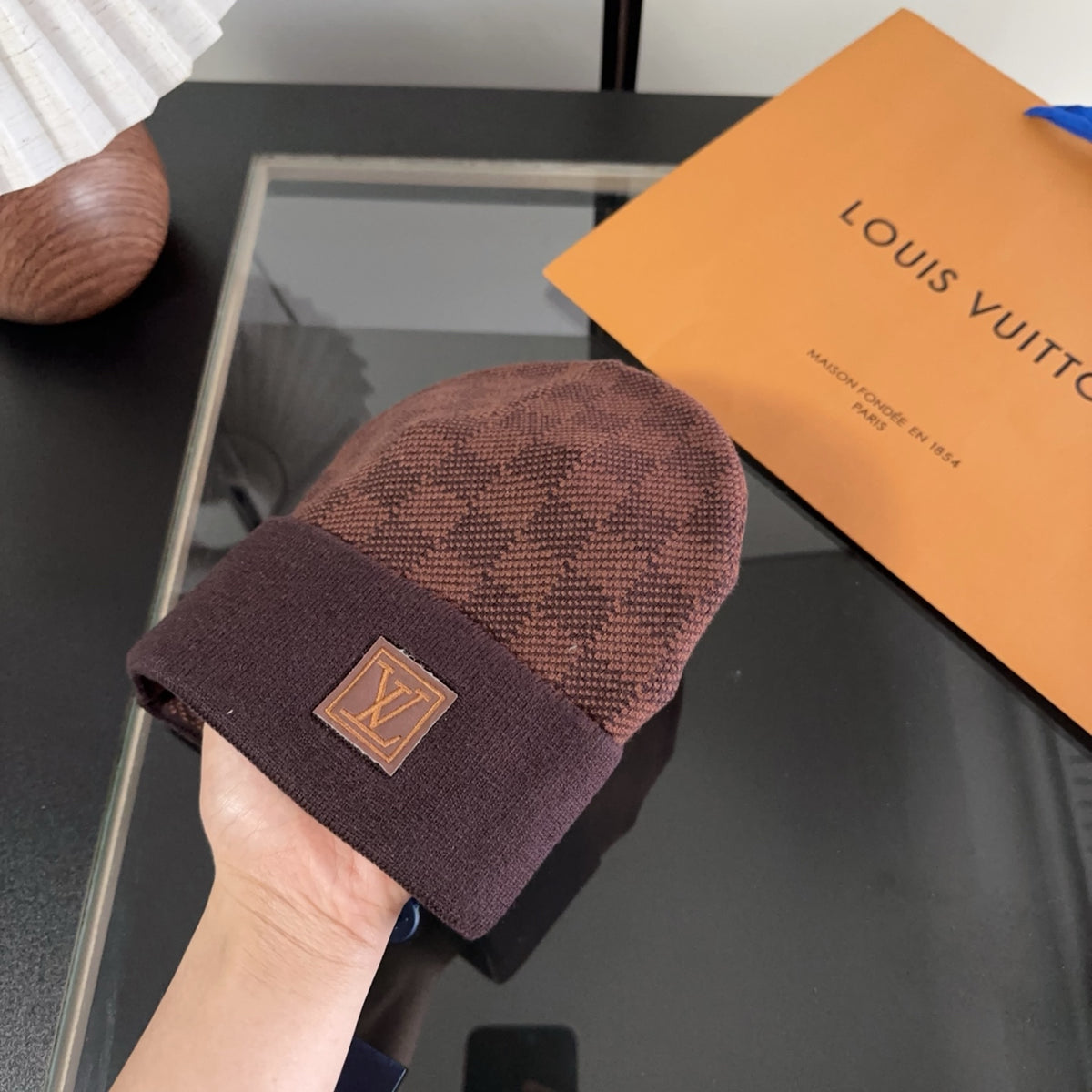 M1R86E18 Fashion hats