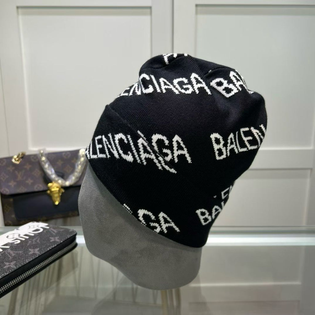 M1R86R77 Fashion hats