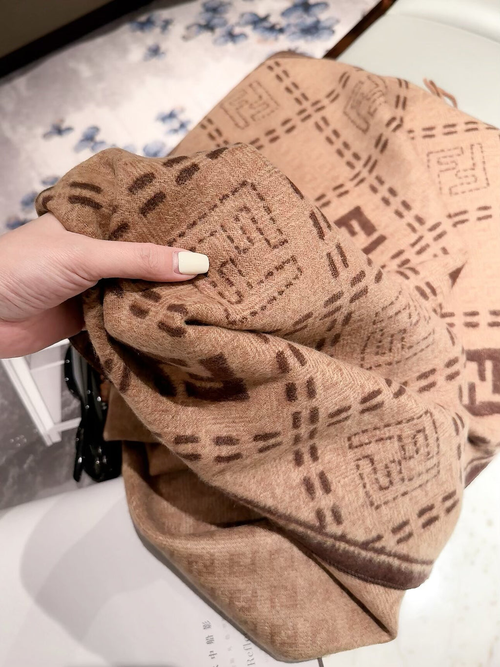 W1R86F118 Popular Winter Scarves