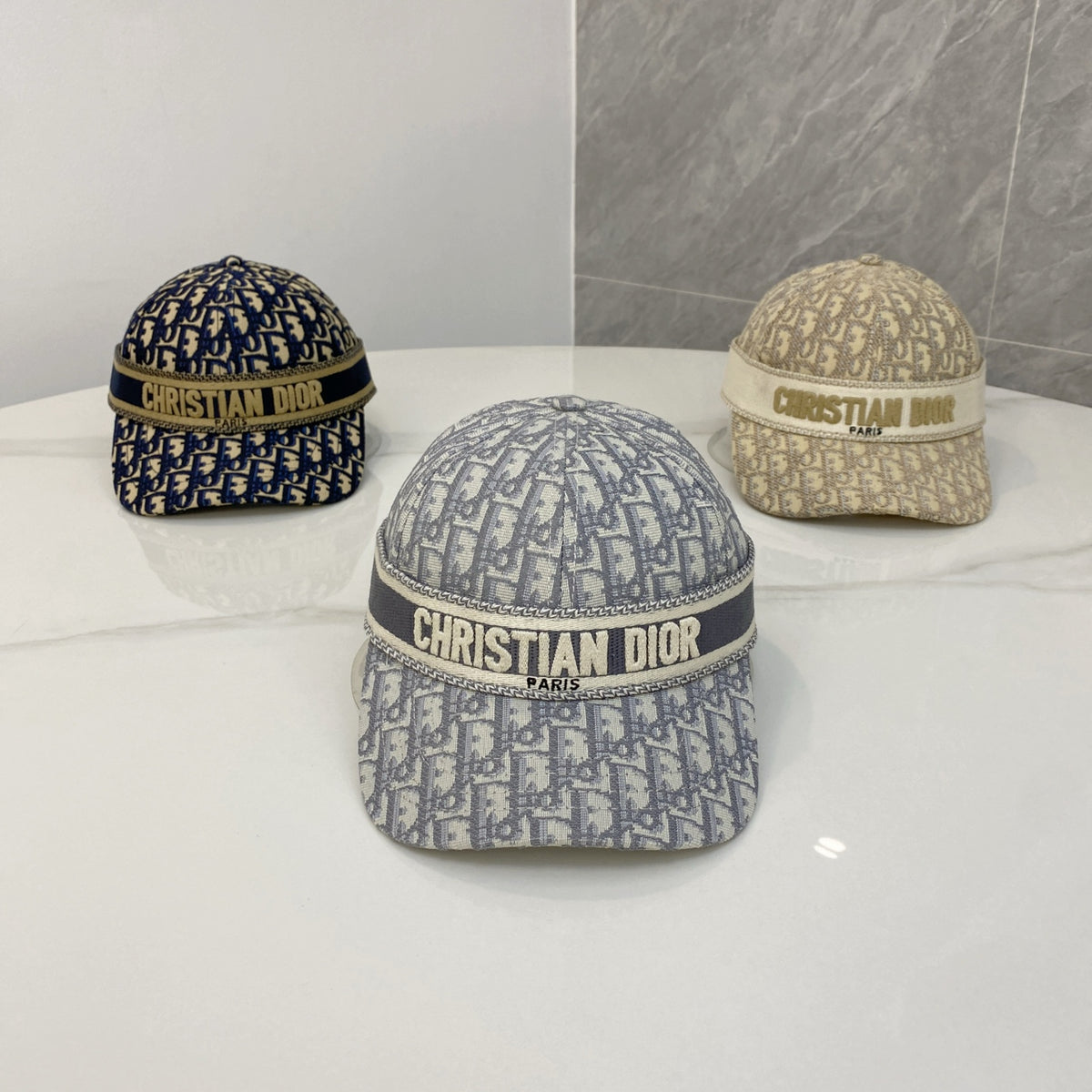 M1R86D127 Popular hats
