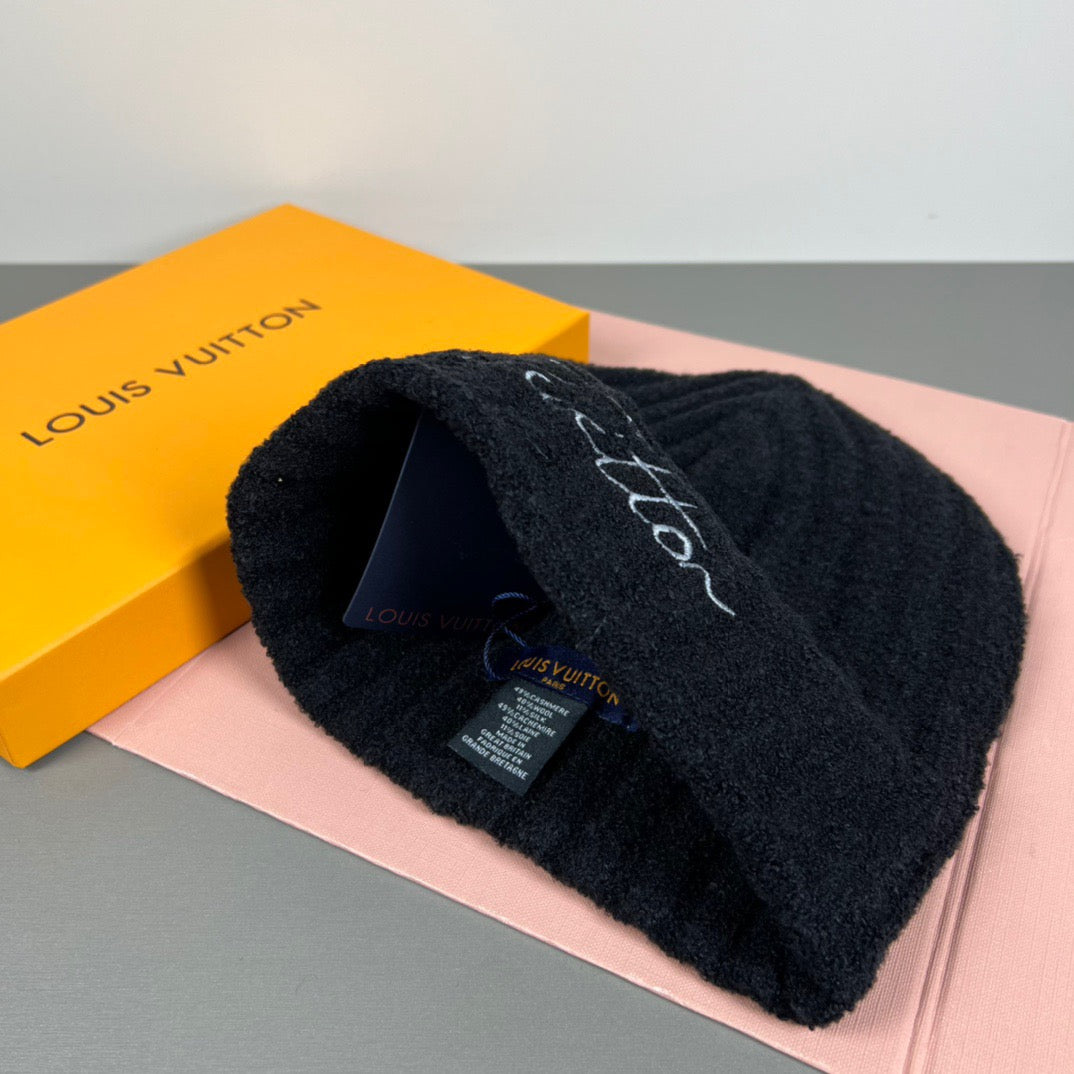 M1R86E5 Fashion hats