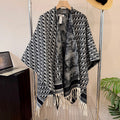 W1R86D65 Fashion cape