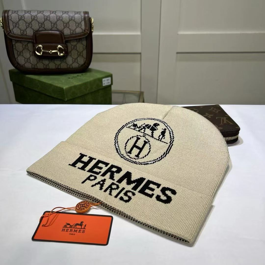 M1R86H46 Fashion hats