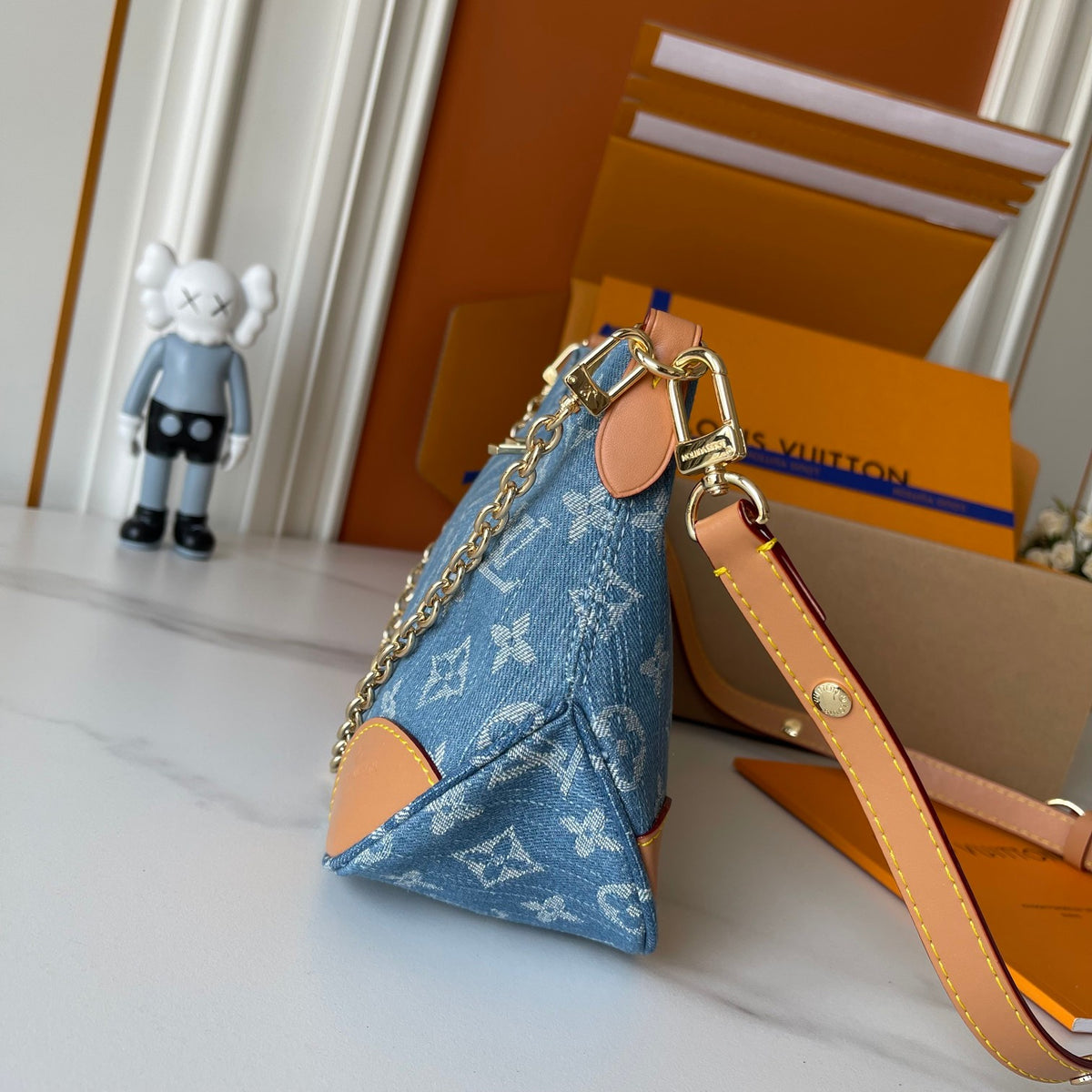 B1R76E04 Fashion bag