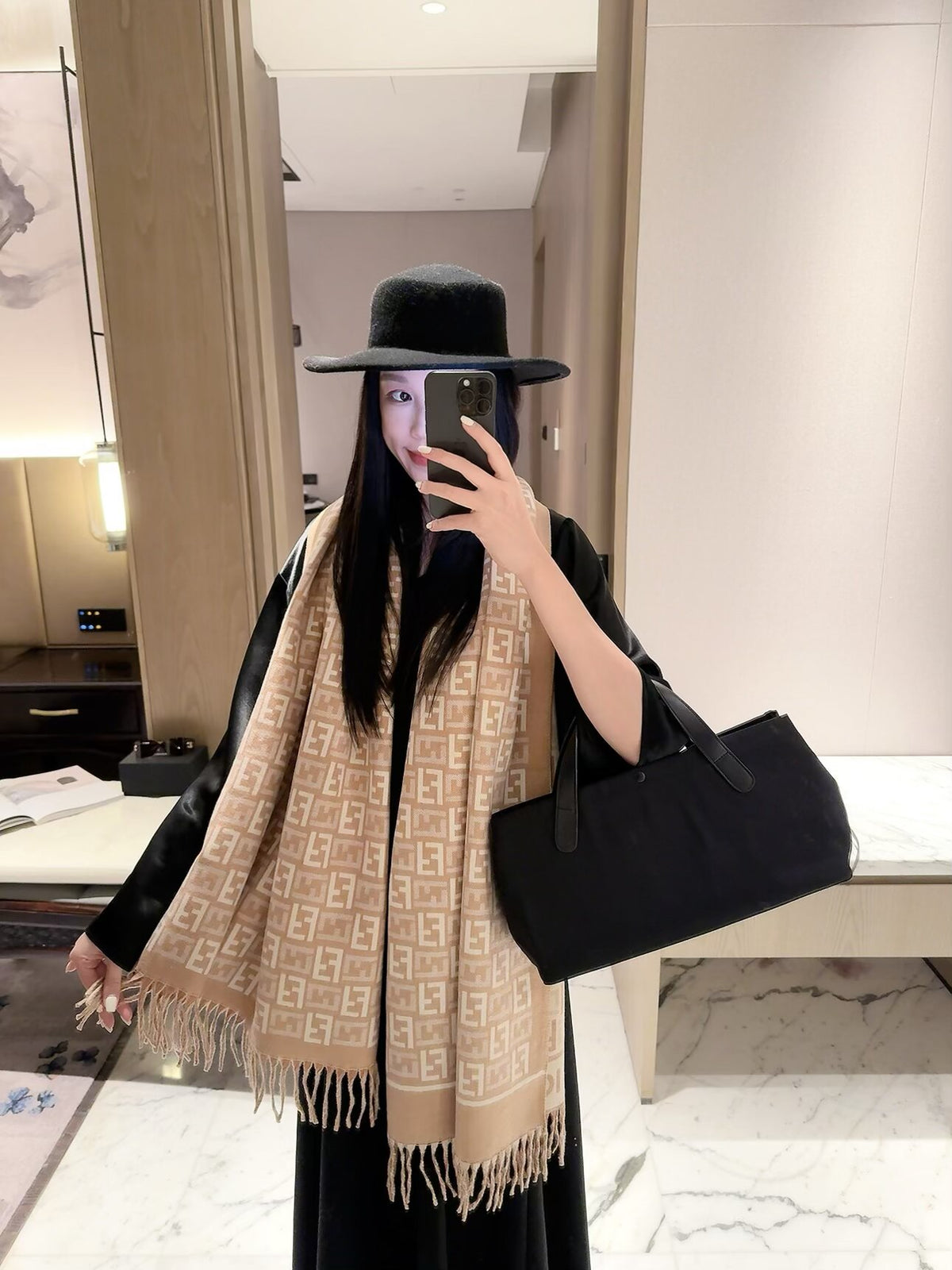 W1R86F104 Popular Winter Scarves