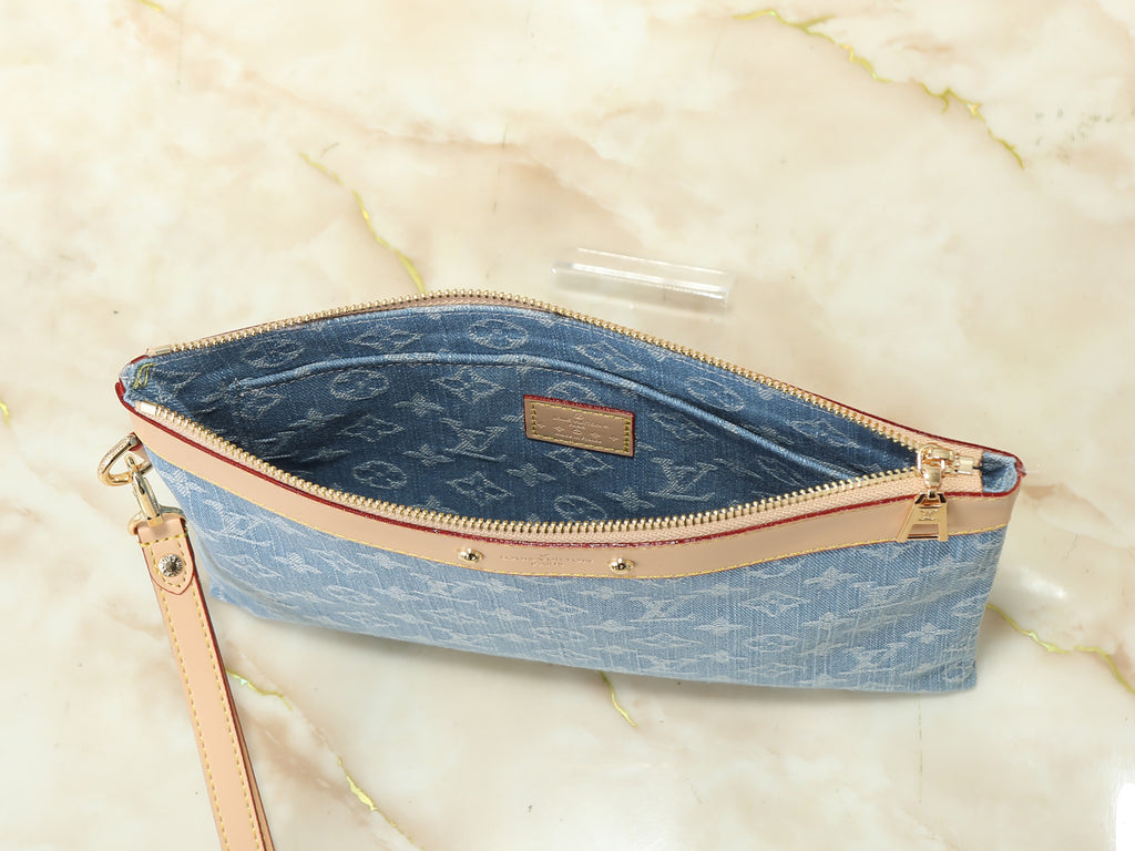 B1R76E55 Fashion bag