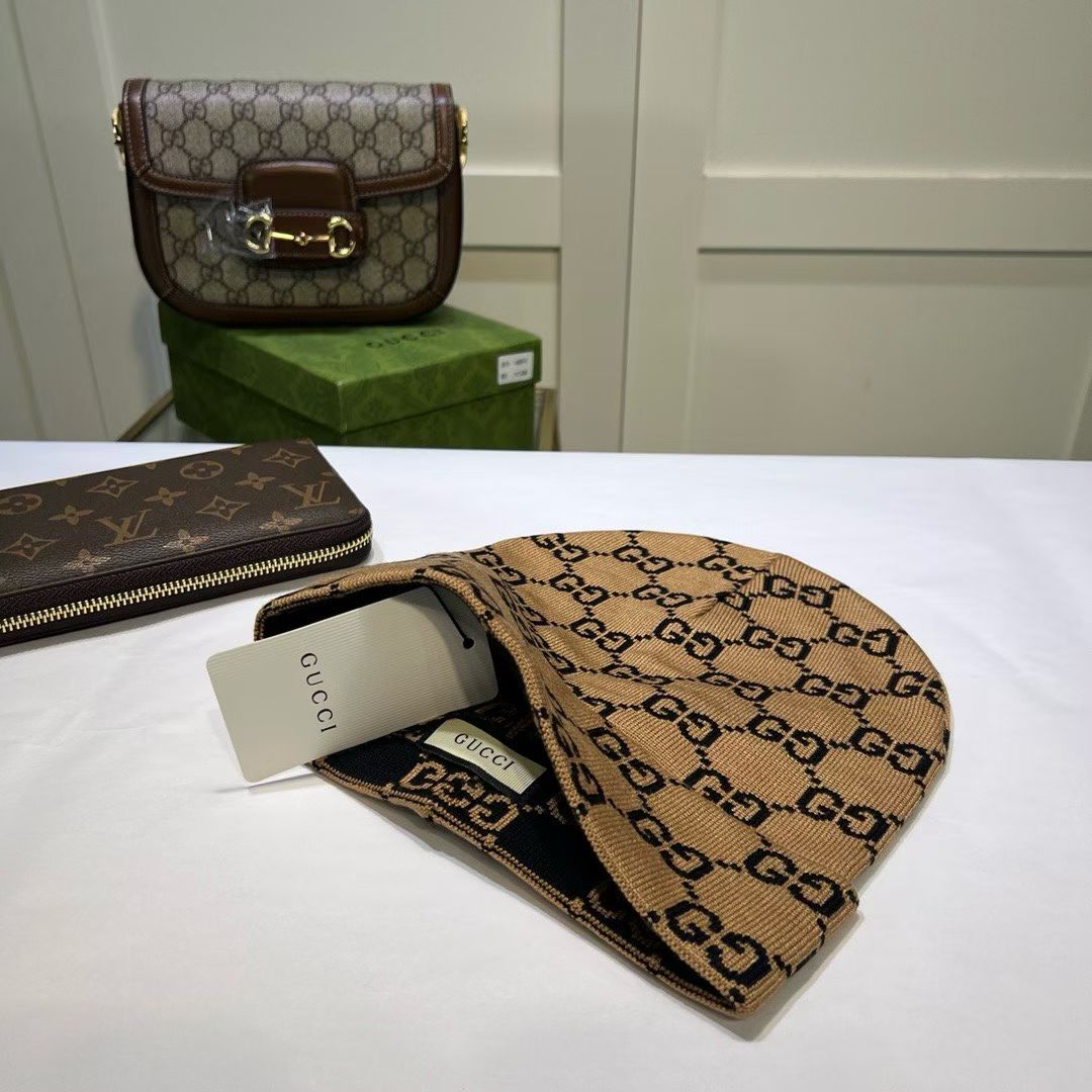 M1R86B55 Fashion hats