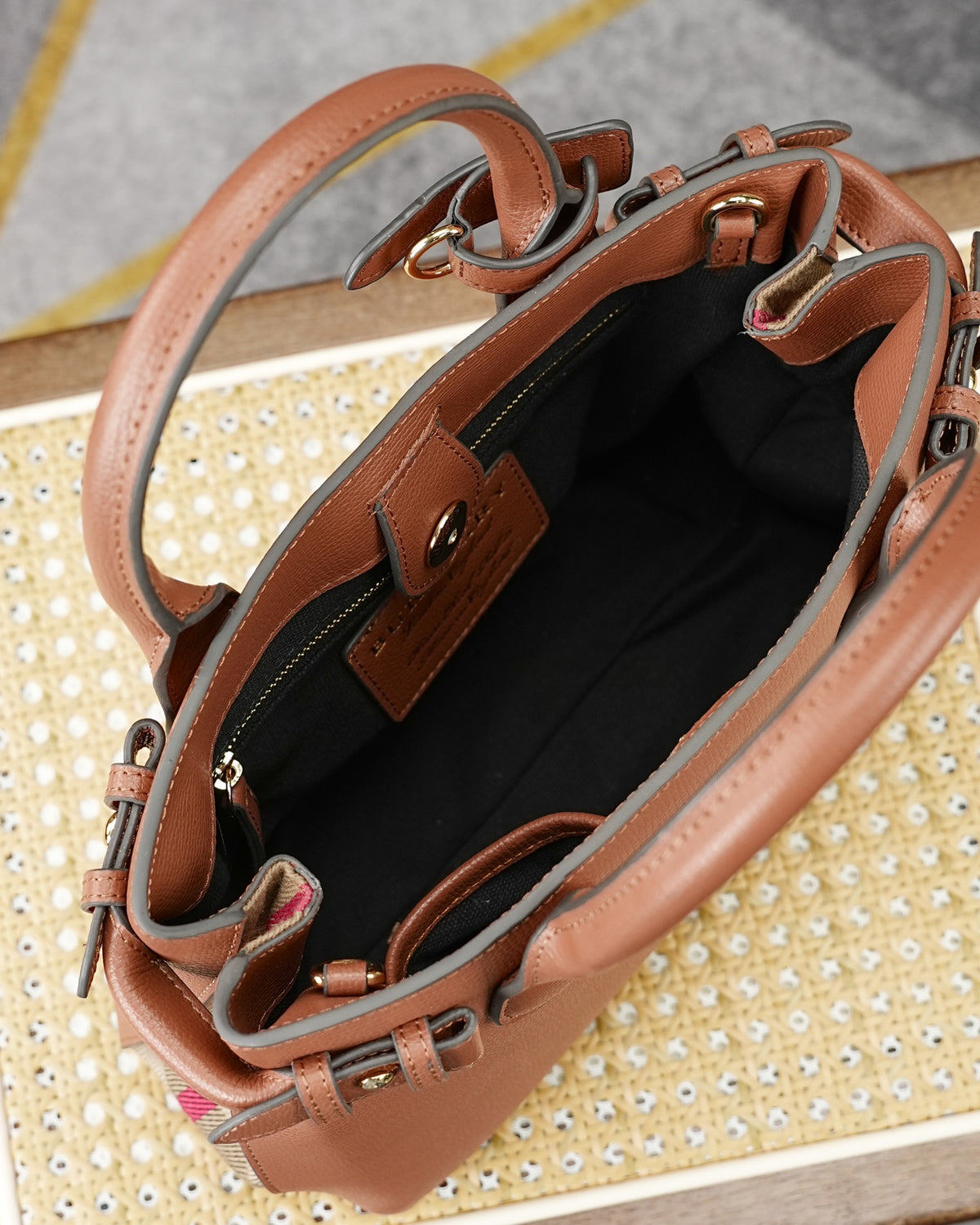 B1R76R20 Fashion leather bag