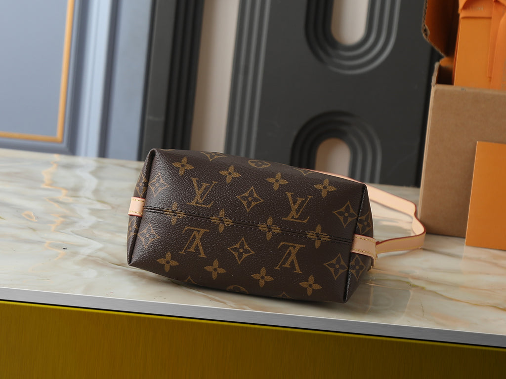 B1N86E7 Fashion leather bag