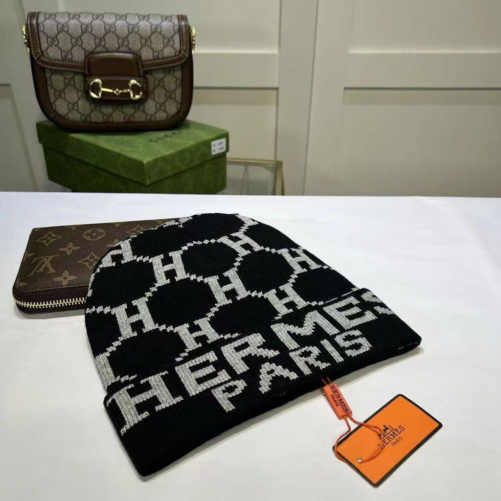 M1R86H43 Fashion hats