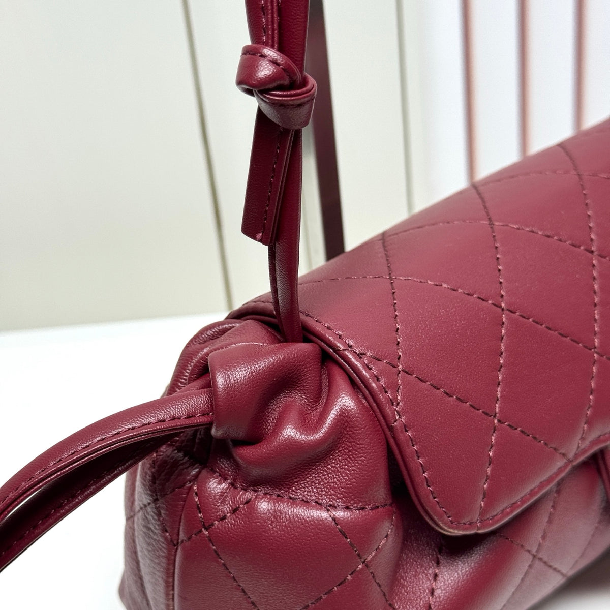 B1N96C28 Fashion leather bag