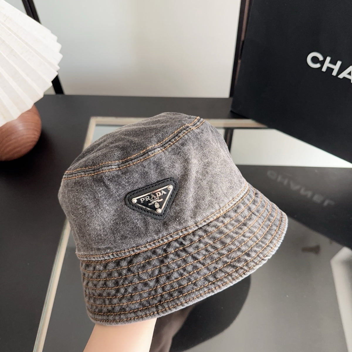 M1R96P26 Fashion hats