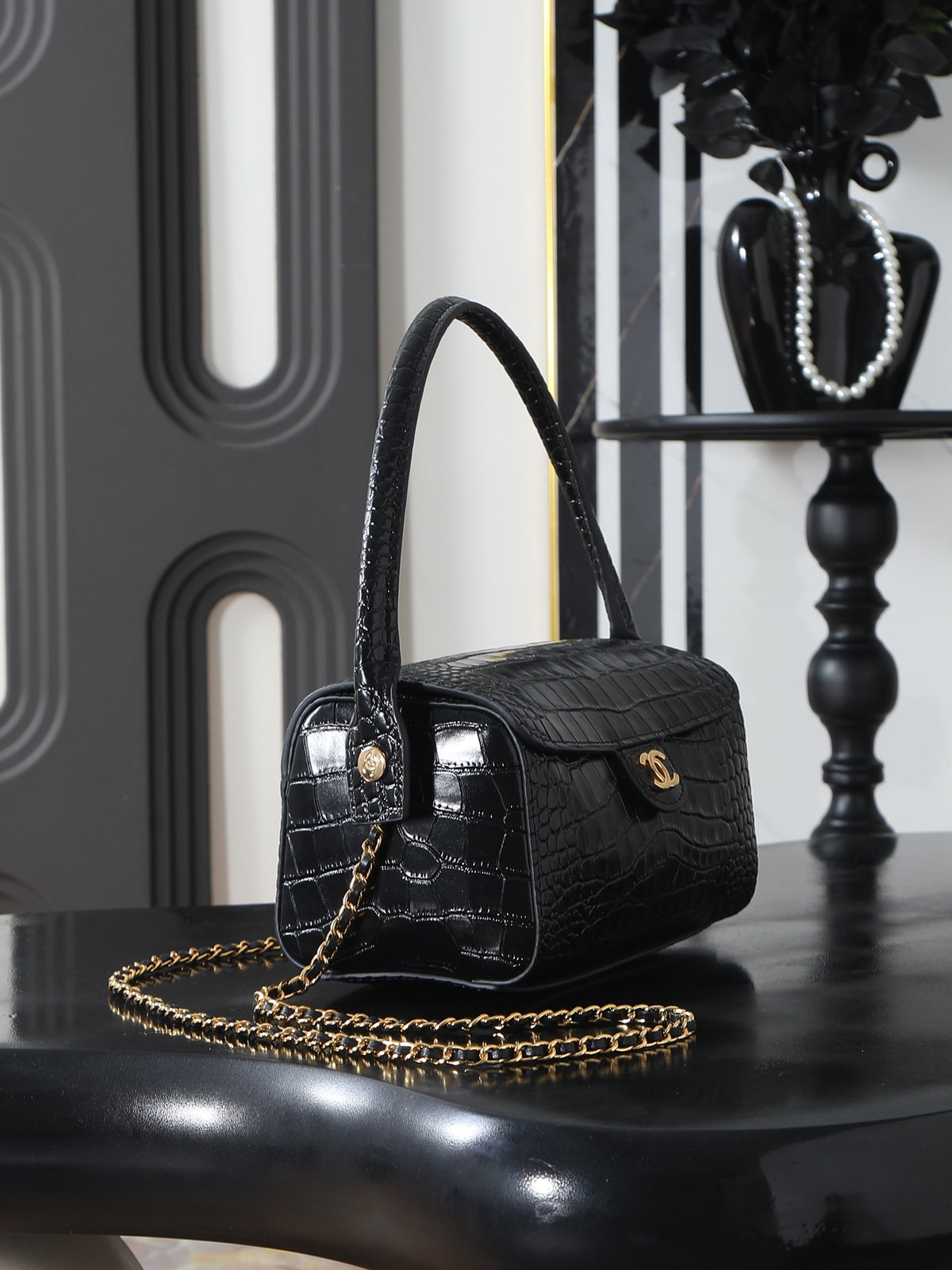 B1R76C22 Fashion leather bag