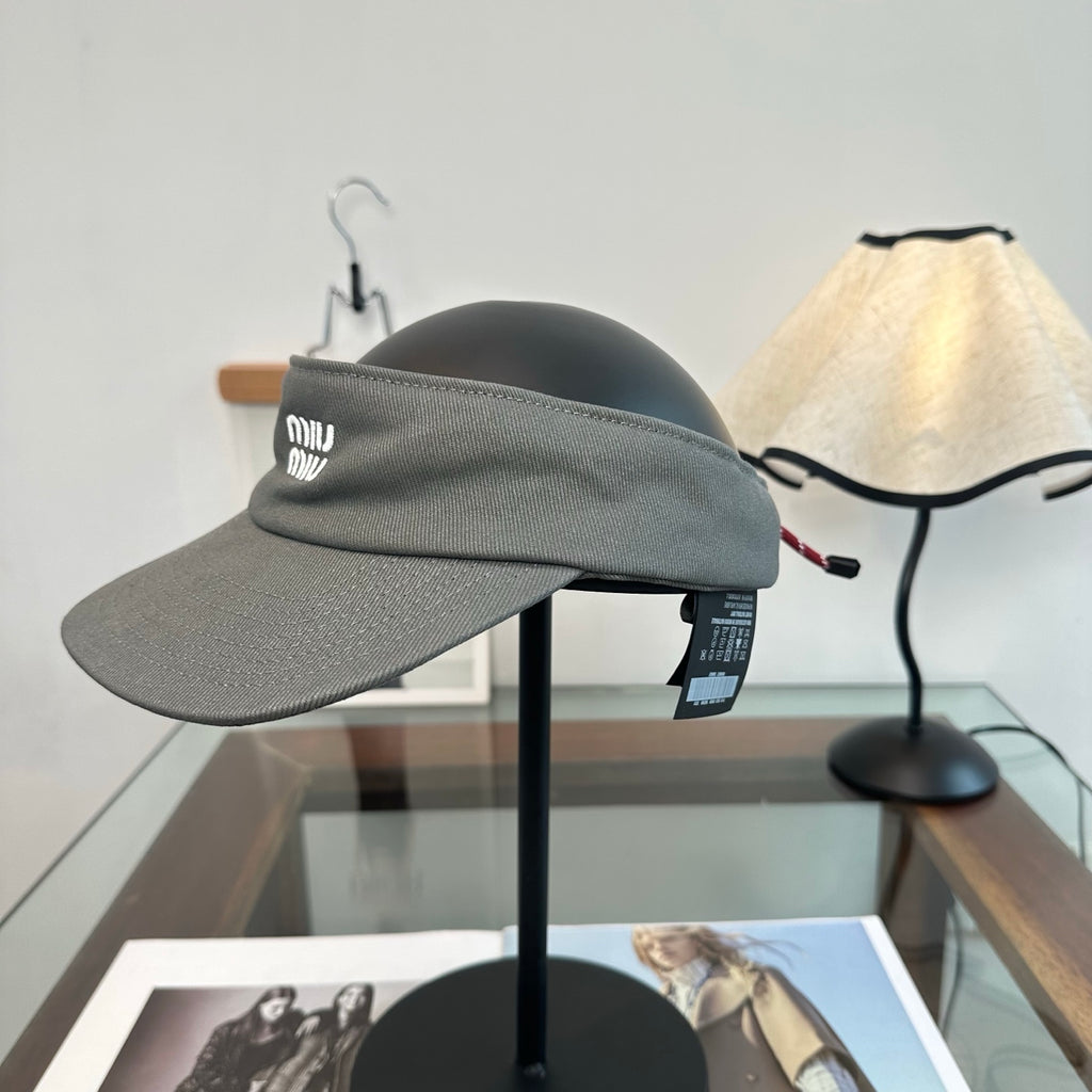 M1R76A9 Fashion hats