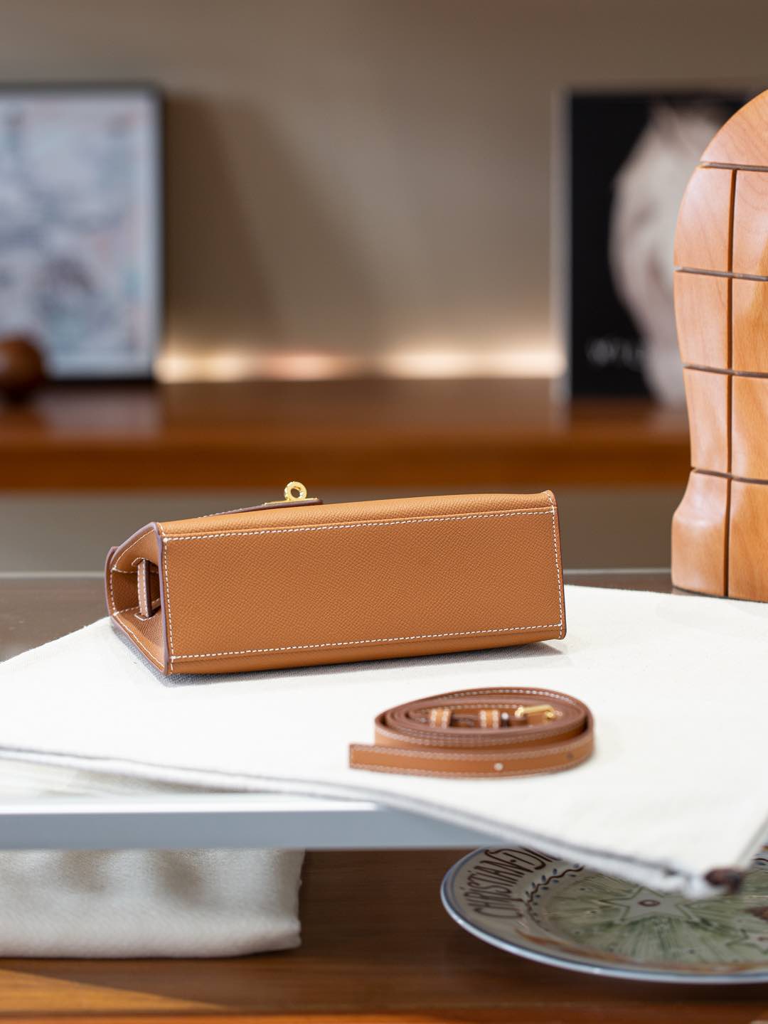 B1R66A6 Fashion leather bag