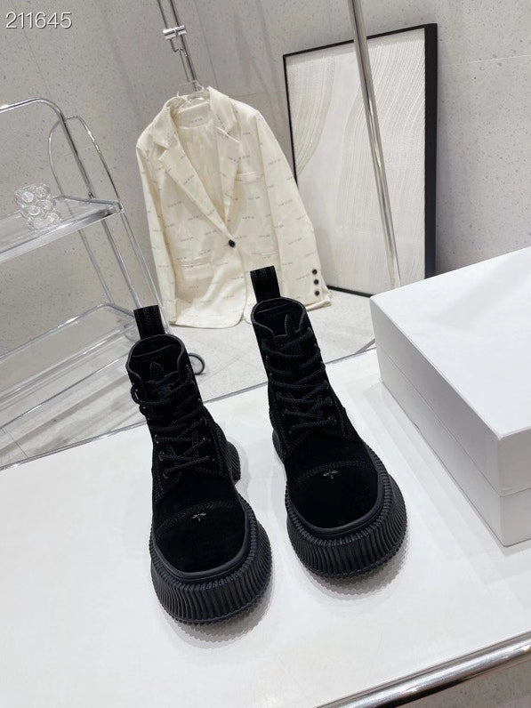 Z2P96A21 Popular high-quality shoes