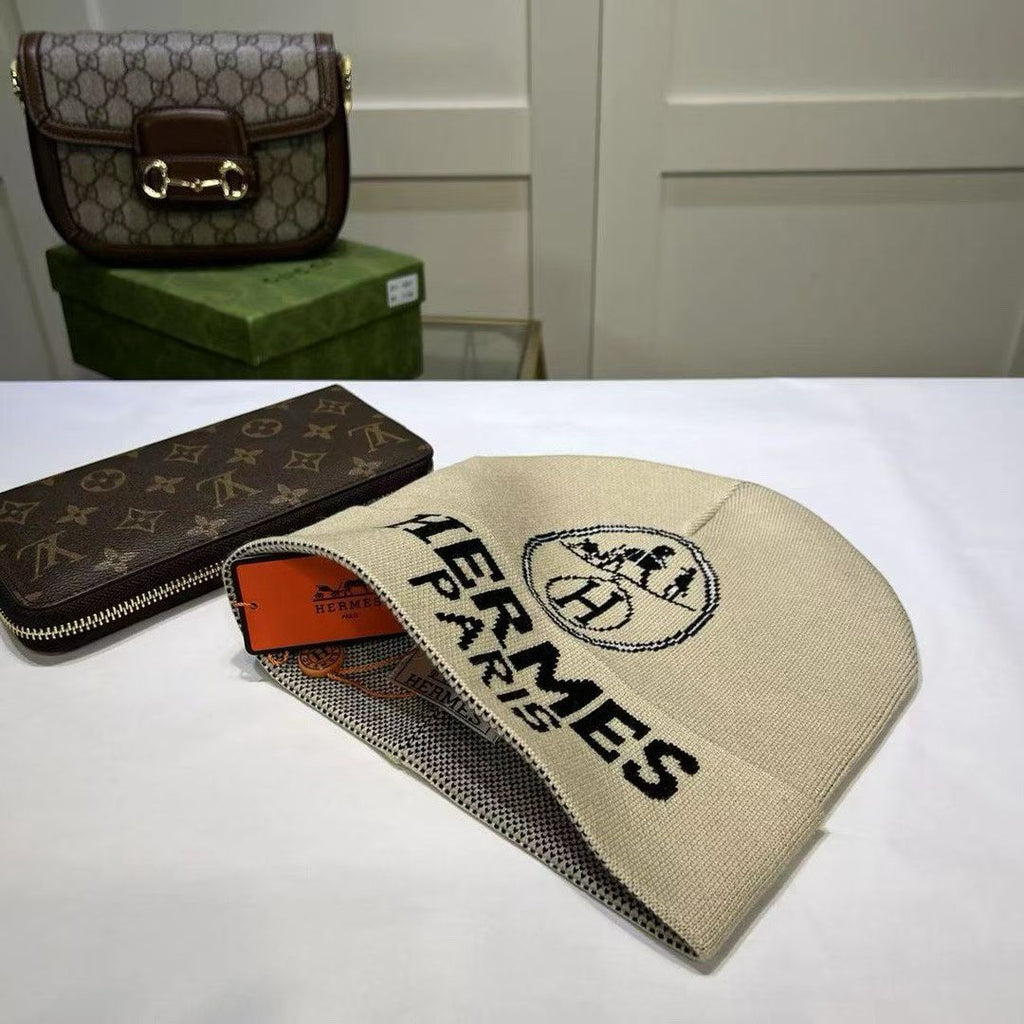 M1R86H46 Fashion hats