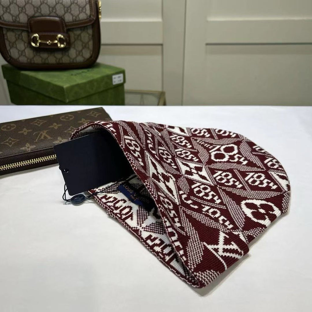 M1R86E42 Fashion hats